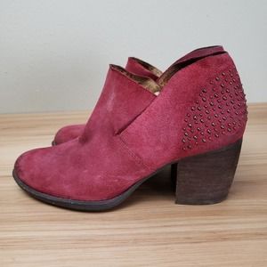 Naya Womens Valerie Red Suede Round Toe Block Heels Ankle Booties Size 7M